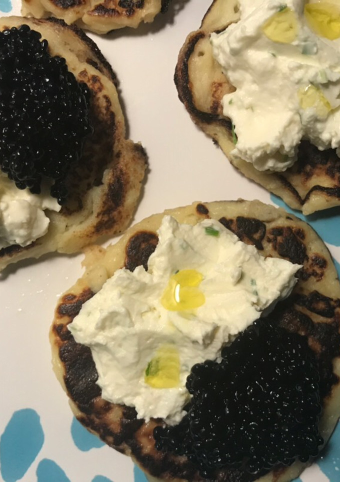 Una foto de Blinis Demidoff, de la película “El festín de Babette"