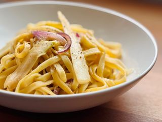 💚 Tagliatelles sautées aux asperges blanches (plat végétarien)