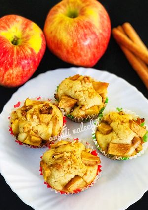 A picture of Eggless apple cinnamon cupcakes.
