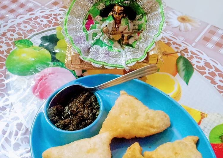 Simple Way to Prepare Homemade Aloo samosa