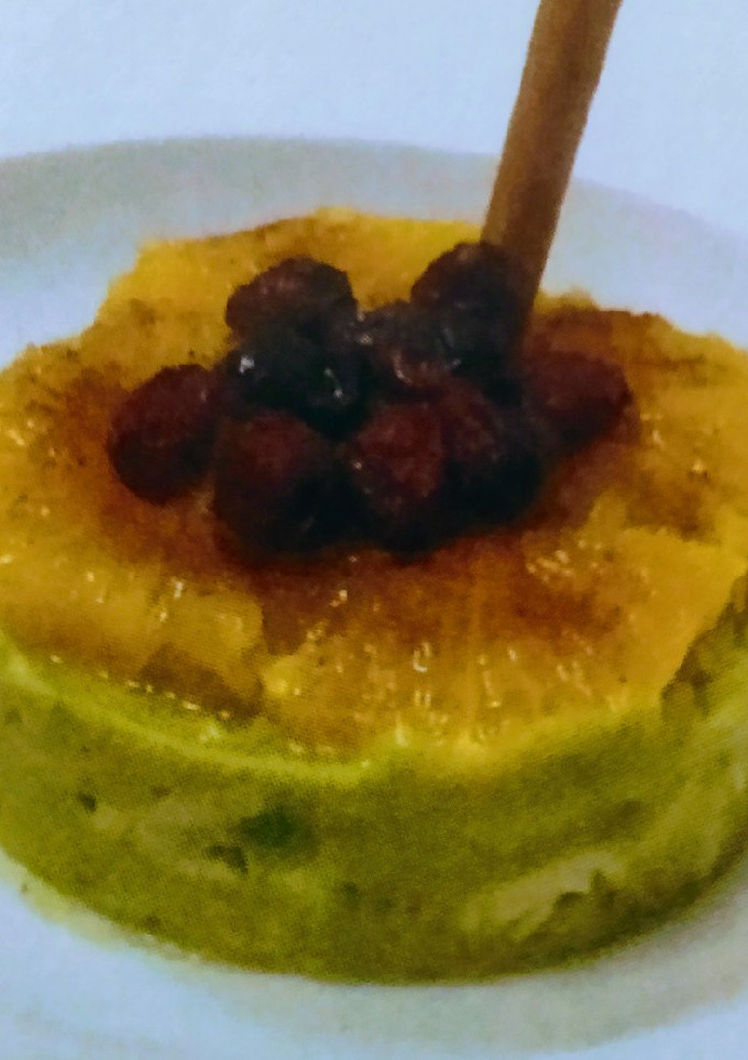 Una foto de Crema de aguacate con naranja