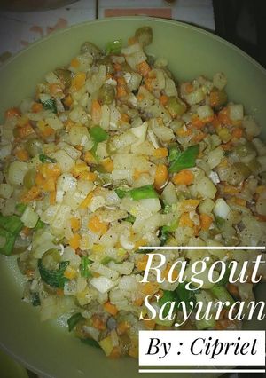 Foto resep Ragout Sayuran Simple Untuk Isian Risoles