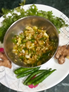 अदरक लहसुन हरा मिर्च का आचार (Adrak,lahsun hara mirch ka achar recipe in Hindi) रेसिपी मुख्य फोटो