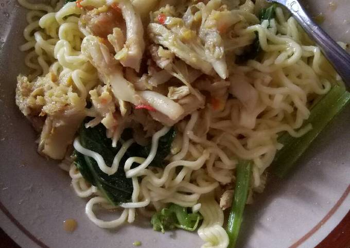 Mie ayam jamur rica rica