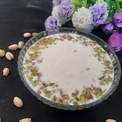 A picture of Sabudana kheer with milkmaid.