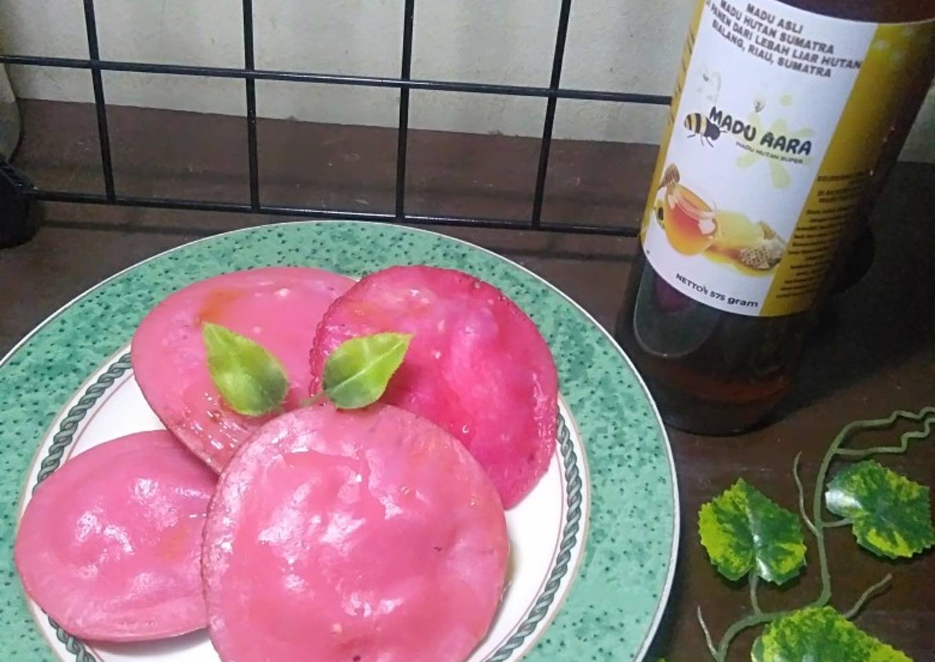 Kue serabi pink