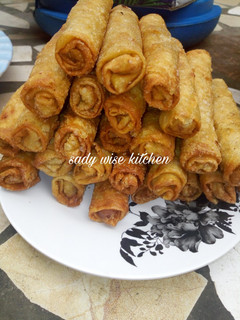 A picture of Spring Rolls.