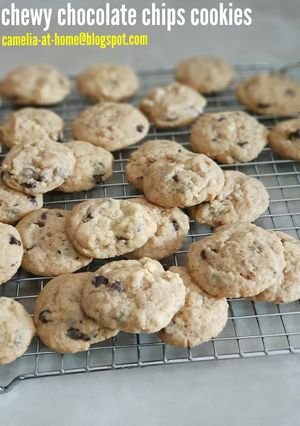 Foto resep Chewy Chocolate Chips Cookies serta tips pembuatannya