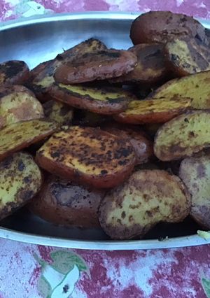 Une photo de Pommes de terre roses grillées aux épices espagnoles
