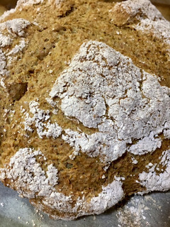 Una foto de Pan de soda con harina de espelta- pan rápido sin levado-