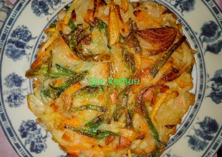 Resep Yachaejeon (Pancake Korea) a.k.a Bakwan Sayur Korea yang Sempurna