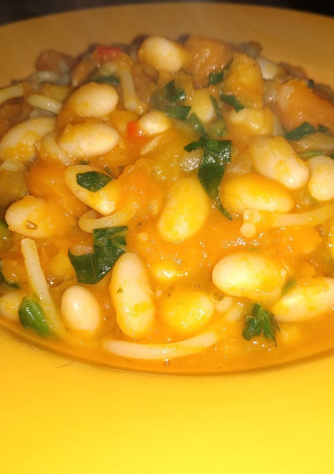 Una foto de Porotos con riendas🧡