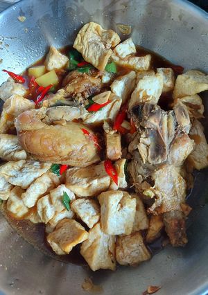 Foto resep Semur Ayam Tahu Spesial