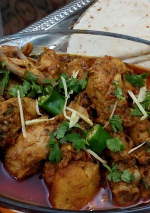 A picture of Restaurant Style Chicken Karahi.