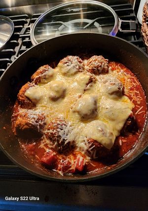 A picture of Cheesey Turkey Meatball Skillet.