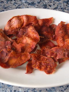 Una foto de 🥓Crujiente de Jamón Serrano al Microondas 🥓