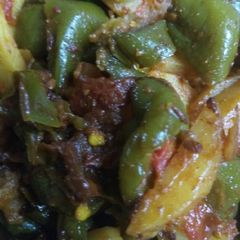 A picture of Aloo with capsicum sabji.