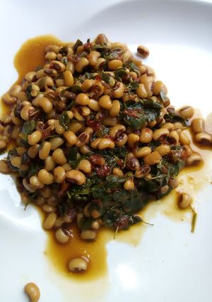 A picture of Beans porridge with moringa.