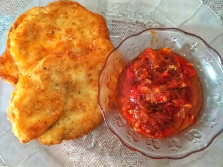  Bagaimana cara membuat Telur dadar crispy sambel tomat dijamin sesuai selera