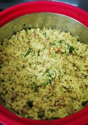 நிலக்கடலை, அவல் உப்புமா(peanut aval upma recipe in tamil) செய்முறை முக்கிய புகைப்படம்