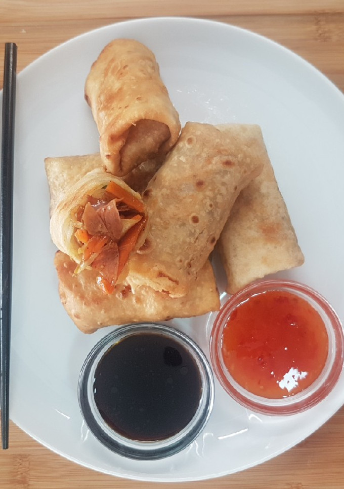 Una foto de Rollitos de primavera de jamón, verduras y 5 especias