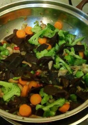 Foto resep Tumis Jamur Kuping Sayuran