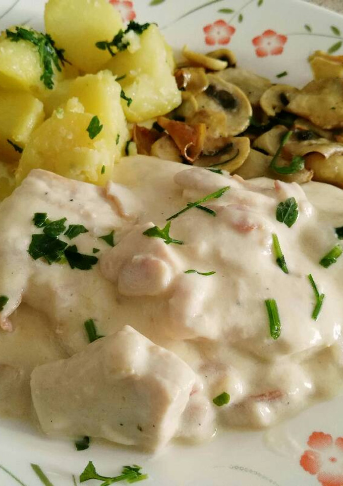 Una foto de Pollo a la carbonara