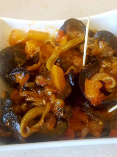 A picture of Peppered snail.
