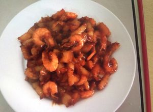 Hình của món Tôm kho thịt.