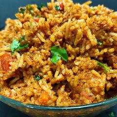 A picture of Bhajipav pulao.