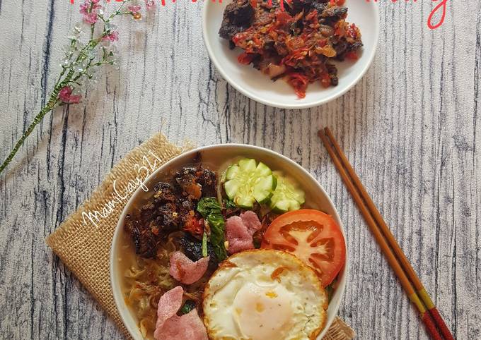 Mie Bayam Merah Abuih ala Minang