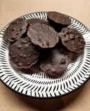 Σοκολατάκια με ταχίνι και ξηρούς καρπούς