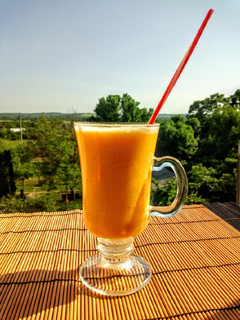 Reggeli napsugár smoothie recept fotója
