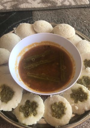 A picture of Idli.