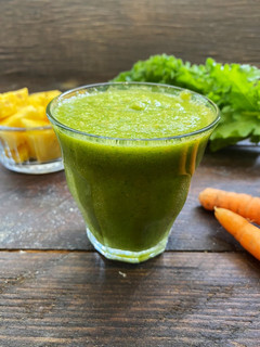 Foto resep Jus NasKaTel (Nanas Kale Wortel)