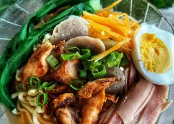 Resep Mudah Ramen Kuah Pedas Enak dan Sehat