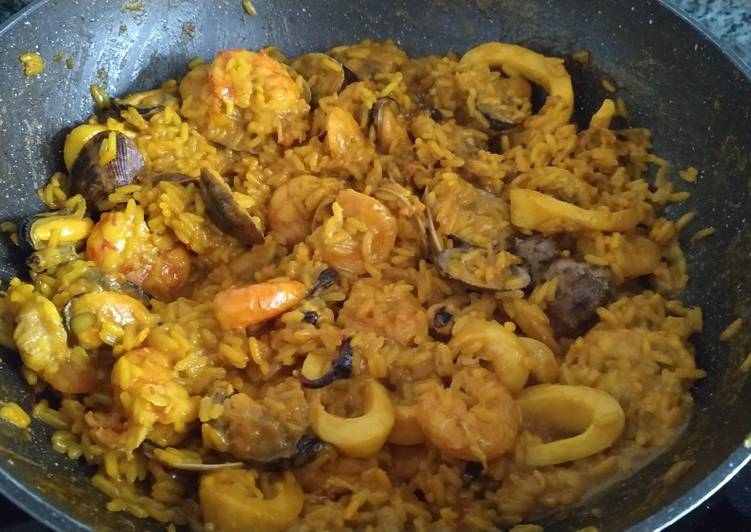 Paella de marisco