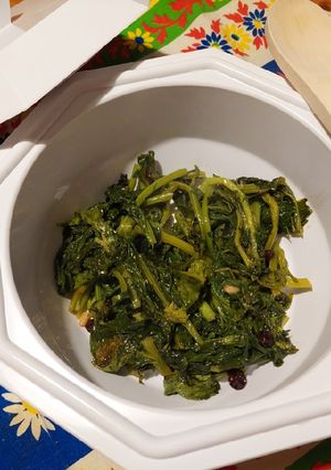 Foto di Cime di rapa alla salentina con uvetta e pinoli 🌶