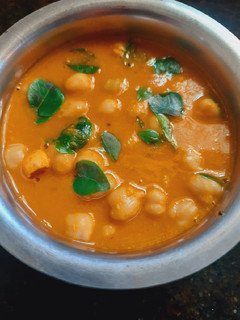 சுண்டல் குழம்பு(sundal kulambu recipe in tamil) செய்முறை முக்கிய புகைப்படம்
