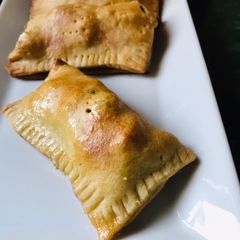 A picture of Individual Apple Pies 🥧.