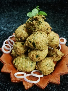 मेथी गोटा (Methi gota recipe in Hindi) रेसिपी मुख्य फोटो