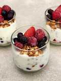 🍋🍓🫐Parfait de yogur al limón con granola y frutos rojos 🫐🍓🍋