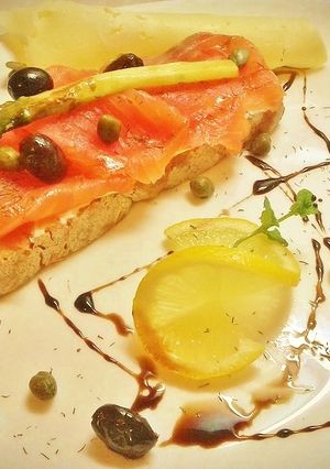 Foto principal de Tosta de salmón ahumado