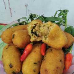 A picture of Combro isi tempe.