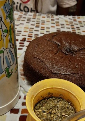 Una foto de Bizcochuelo de chocolate súper fácil