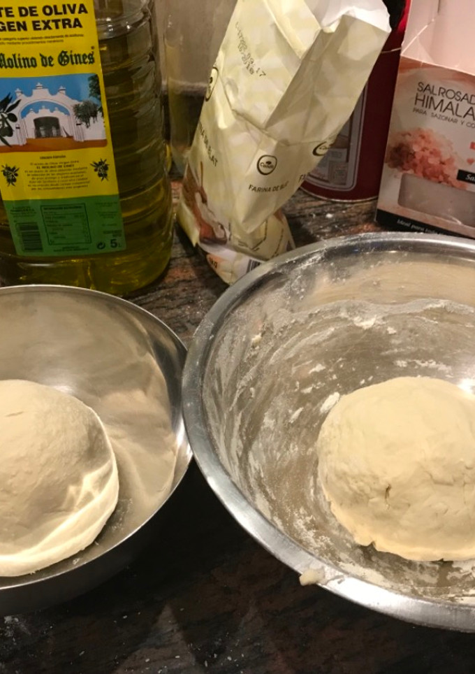 Una foto de Masa para pizza casera sin levadura