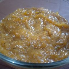 A picture of Khubani ki chutney.