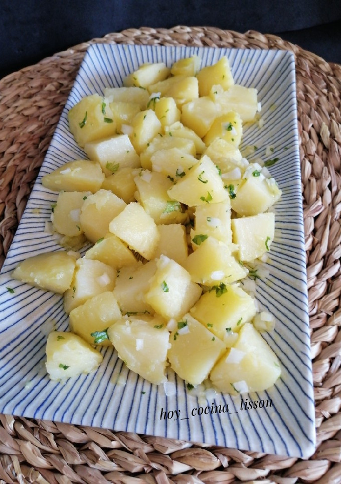 Una foto de Papas aliñás