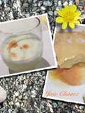 Cóctel pisco sour y tosta de foie con chutney plátano, pan leche