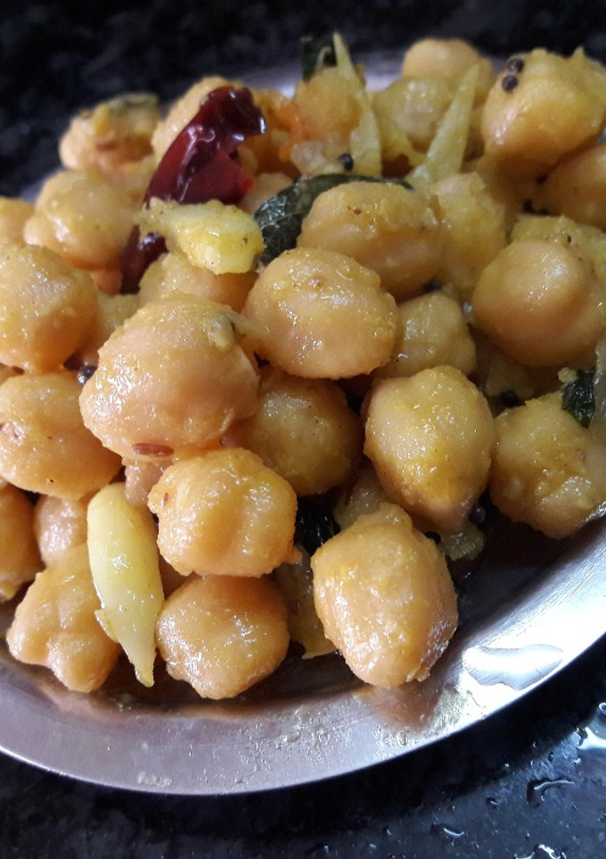 கொண்டைக்கடலை சுண்டல் செய்முறை முக்கிய புகைப்படம்